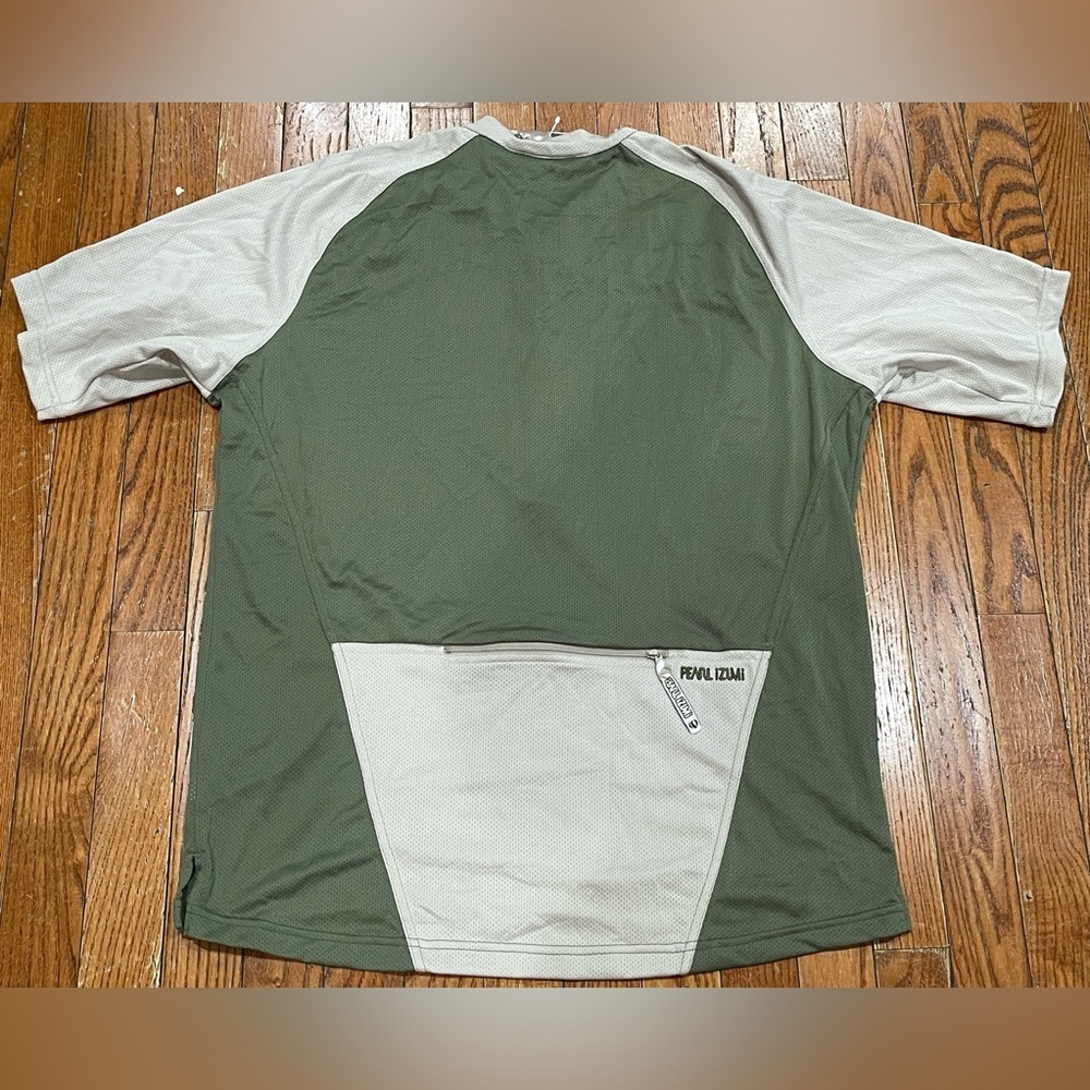 Pearl Izumi Men's Olive and Beige Short Sleeve Tee - Picture 9 of 9